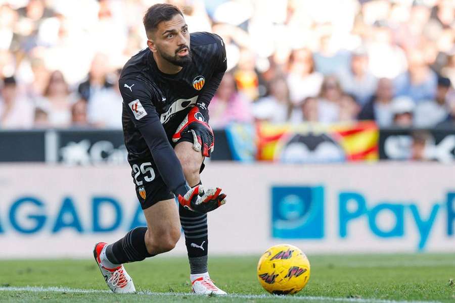 DONE DEAL: Liverpool complete signing of Valencia goalkeeper Mamardashvili