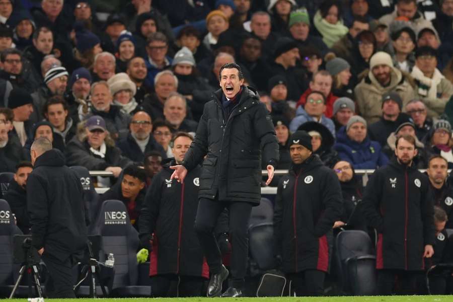 Understanding Emery's Criticism: Villa winger Rogers shares his perspective