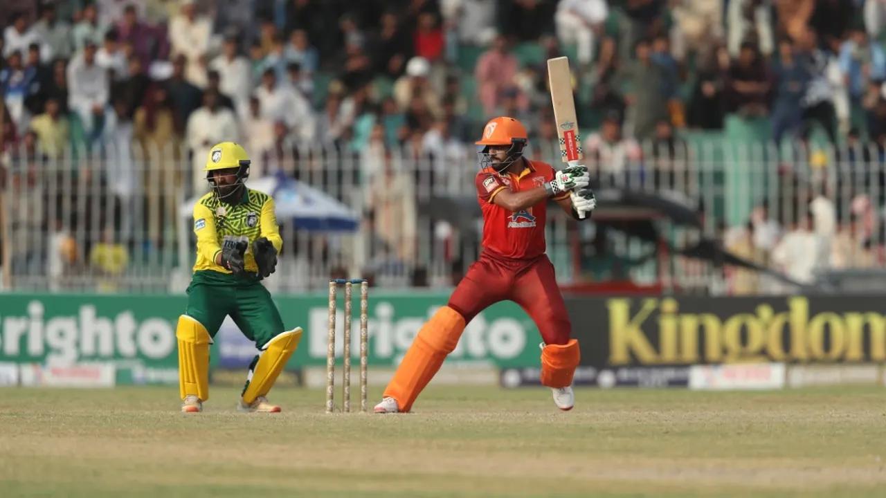 Babar and Tahir shine as Rauf's three-for leads Stallions to victory