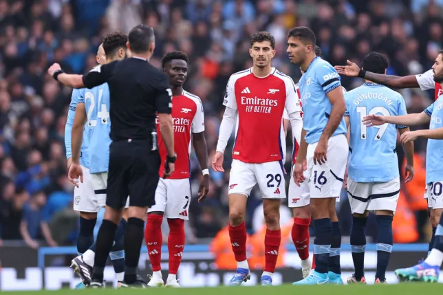 Piers Morgan ridicules Manchester City player for attempting to have Arsenal rival red carded within two seconds