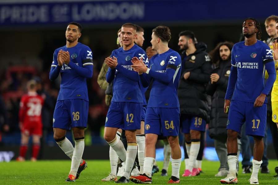 Neto credits strong team spirit for quick settlement at Chelsea