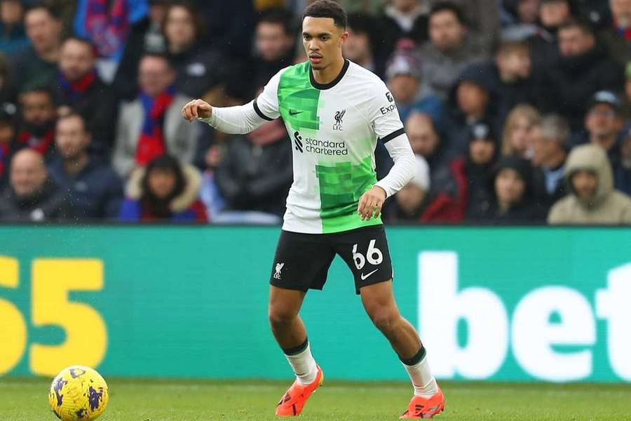 Real Madrid in talks with Alexander-Arnold's representatives from Liverpool