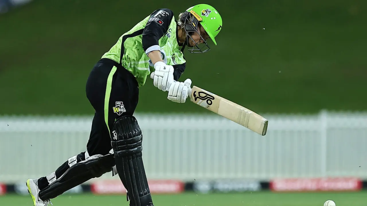 Litchfield leads Thunder to brink of WBBL final with crucial victory