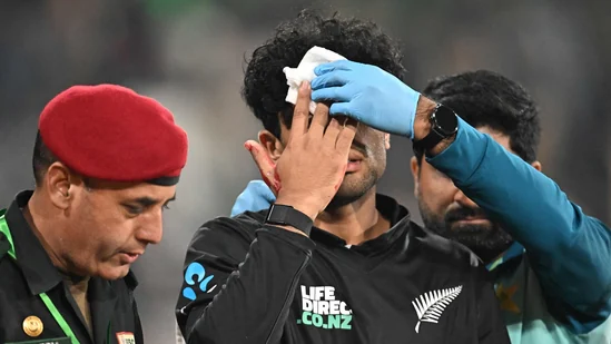 Rachin Ravindra rushed off the field after brutal blow to the face during intense Pakistan clash